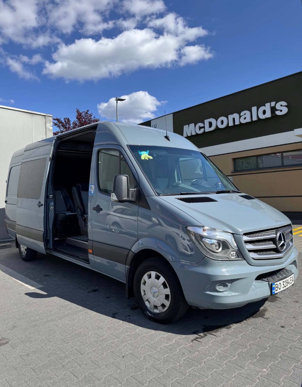 Mercedes Sprinter 906, сріблястий